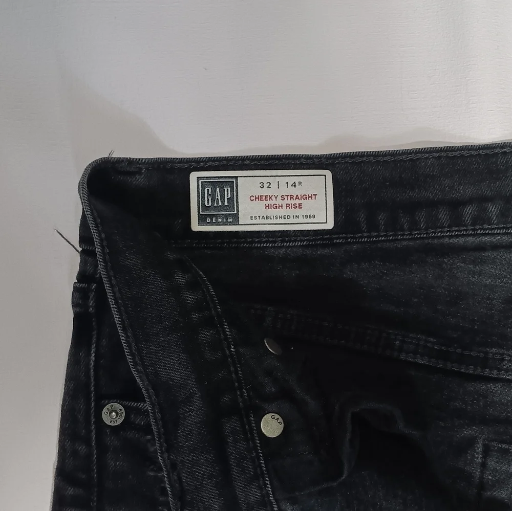 GAP classic charcoal